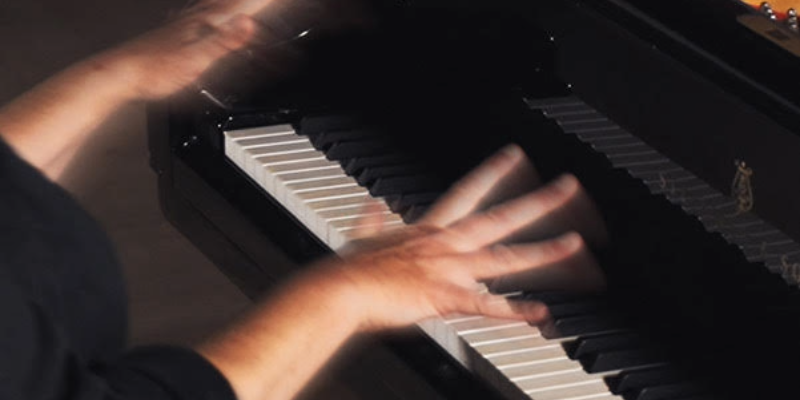 Catherine Laws: HANDS ON!