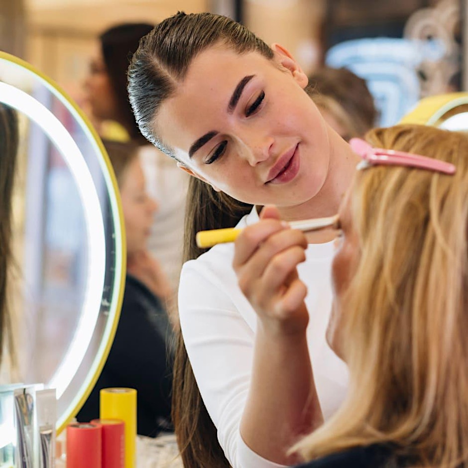 Trinny London Takes Over Hotel Indigo York